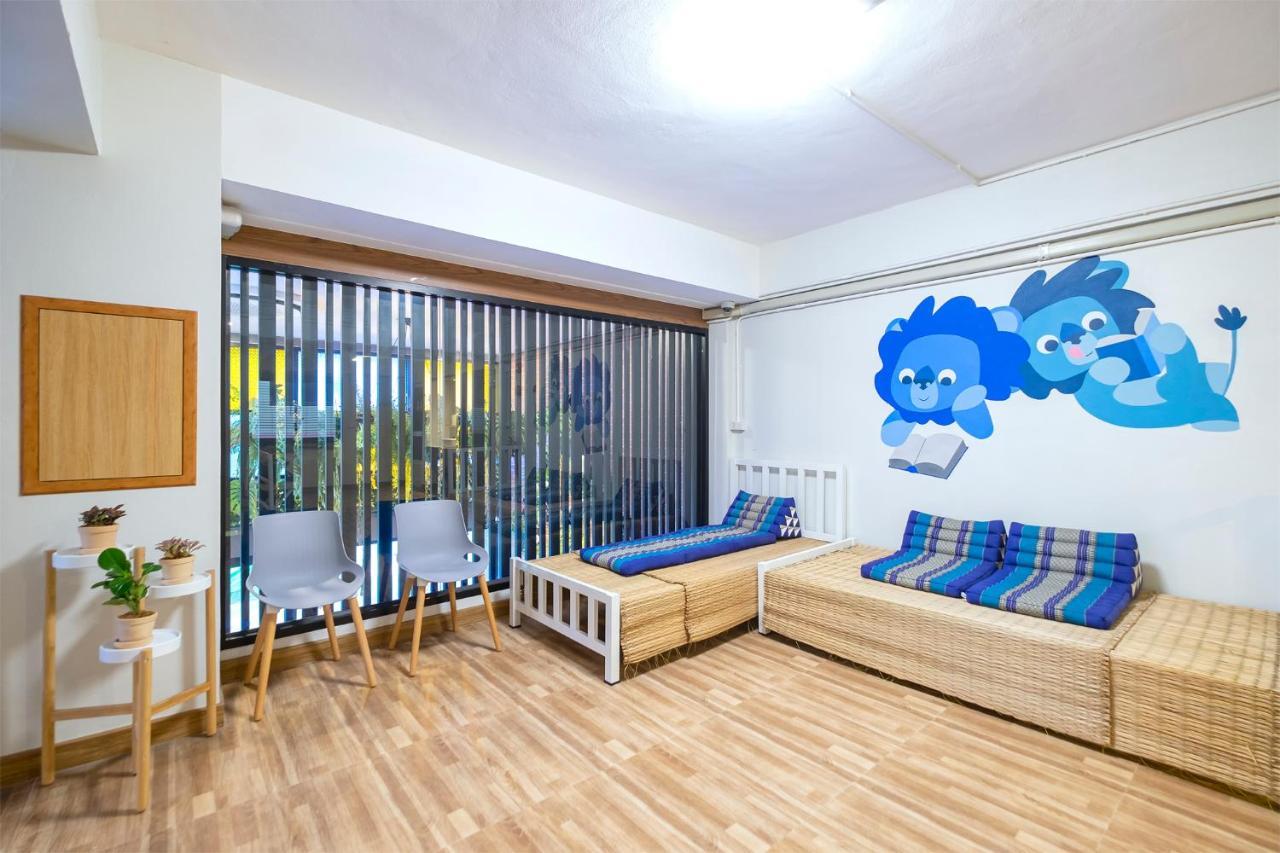 Bed Friends Poshtel Vandrarhem Chiang Rai Exteriör bild