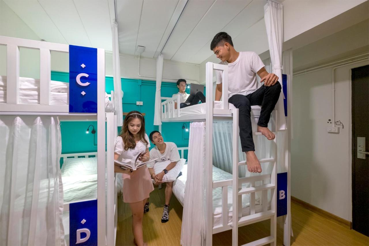 Bed Friends Poshtel Vandrarhem Chiang Rai Exteriör bild